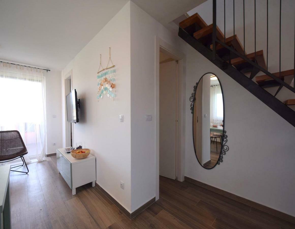Apartments Medna ชิซิชี ภายนอก รูปภาพ