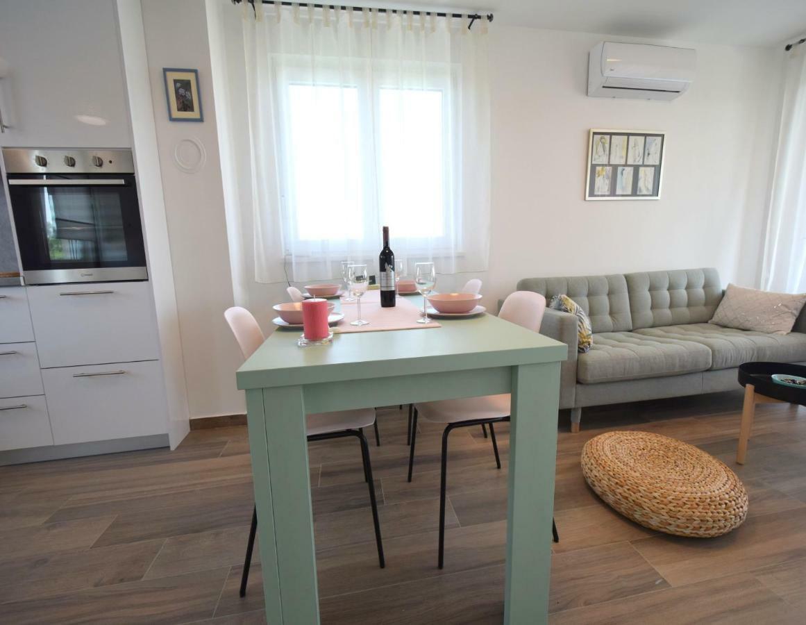 Apartments Medna ชิซิชี ภายนอก รูปภาพ