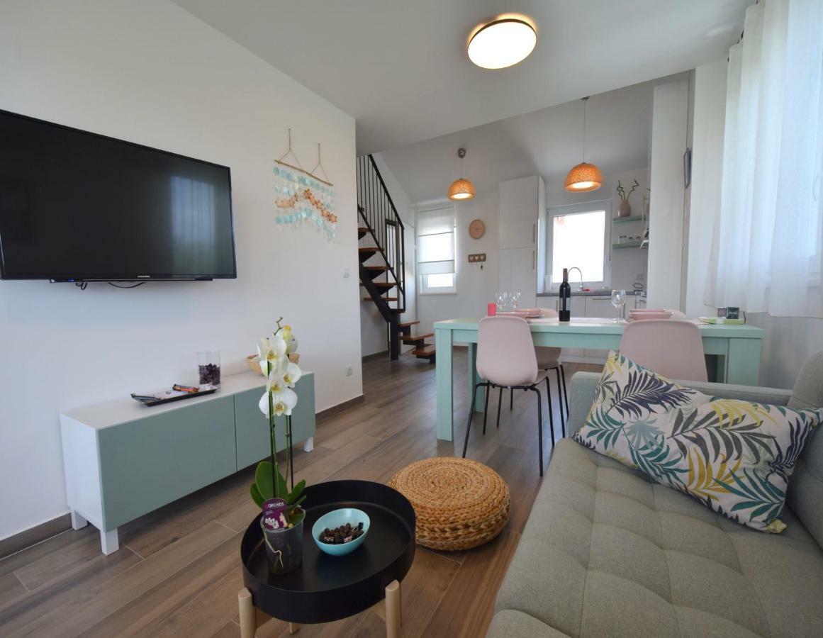 Apartments Medna ชิซิชี ภายนอก รูปภาพ