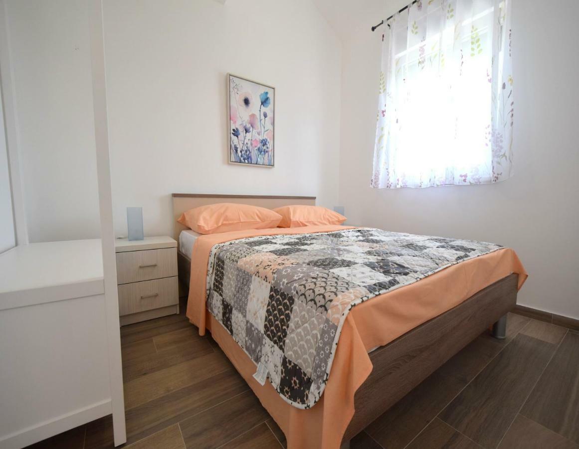 Apartments Medna ชิซิชี ภายนอก รูปภาพ