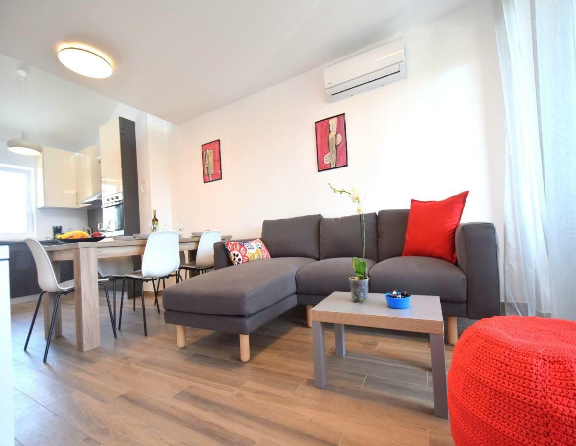 Apartments Medna ชิซิชี ภายนอก รูปภาพ