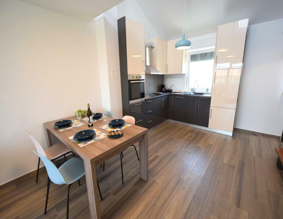 Apartments Medna ชิซิชี ภายนอก รูปภาพ