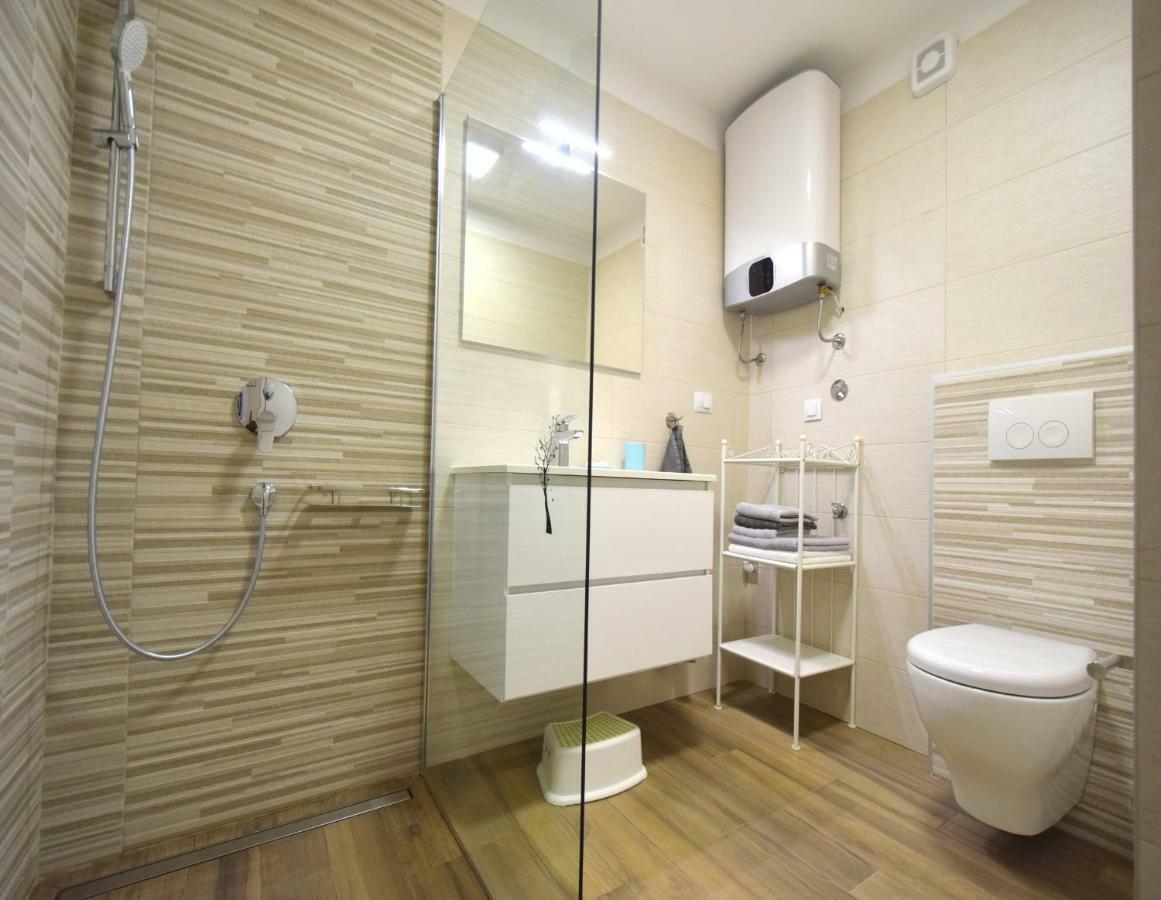 Apartments Medna ชิซิชี ภายนอก รูปภาพ